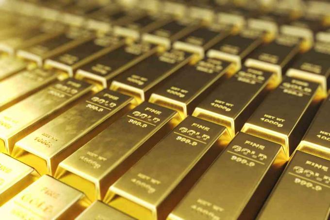 Stack Close-up Sztabki złota, waga sztabek złota 1000 gramów Pojęcie bogactwa i rezerwy. Koncepcja sukcesu w biznesie i finansach, renderowanie 3d